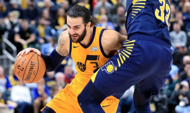 INDIANAPOLIS, IN - NOVEMBER 19: Ricky Rubio #3 of the Utah Jazz dribbles the ball against the India...