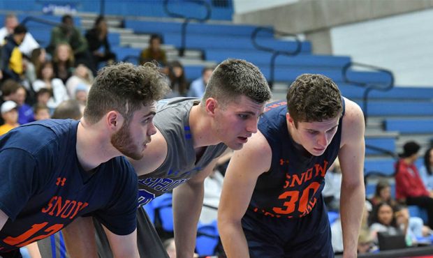 SLCC and Snow College basketball players play game...