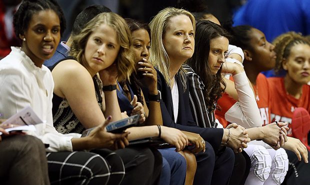 Utah's bench watches the action as Utah and Washington play in Pac-12 tournament action at the MGM ...