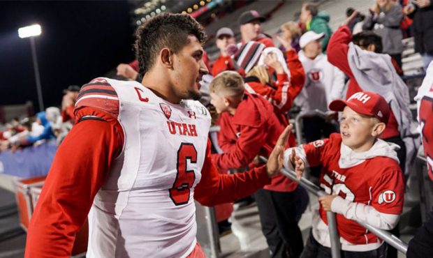 Utah Utes defensive end Bradlee Anae (6) greets fans after the Utes’ 35-7 win over the Arizona Wi...