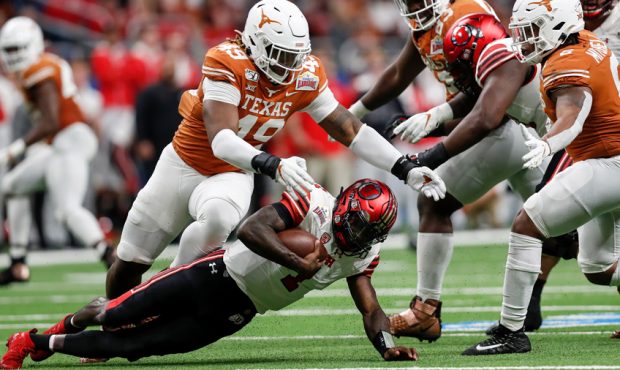 Utah's Season Comes To An End With Disappointing Loss To Texas In Alamo Bowl