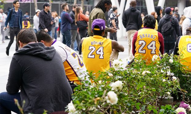 : Los Angeles Lakers fans mourn the death of retired NBA star Kobe Bryant outside the Staples Cente...