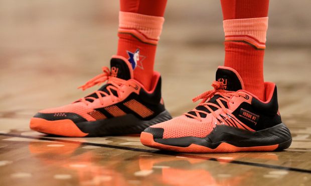 Donovan Mitchell - Adidas D.O.N Issue #1 shoes - Solar Red - All-Star Game...