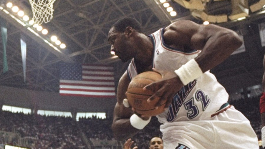 Fans Are Angry that Karl Malone Will Be Judging the NBA Slam Dunk Contest.