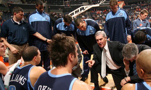 Utah Jazz head coach, Jerry Sloan, huddle against Charlotte Bobcats, at the Charlotte Bobcats Arena...