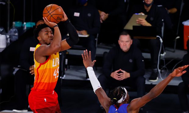 Donovan Mitchell Drops 13 Points In Third Quarter To Keep Game 6 Close