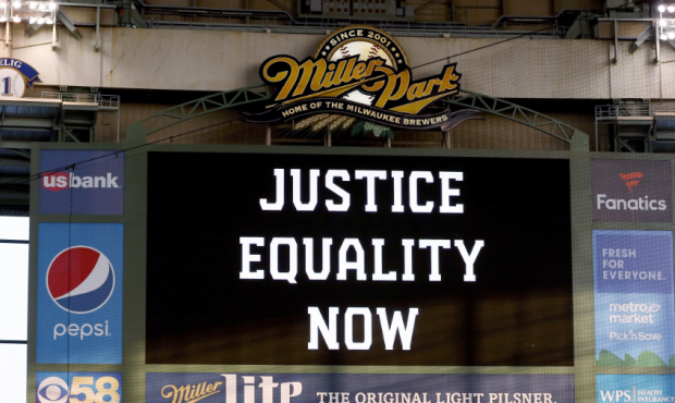 Miller Park - Milwaukee Brewers...