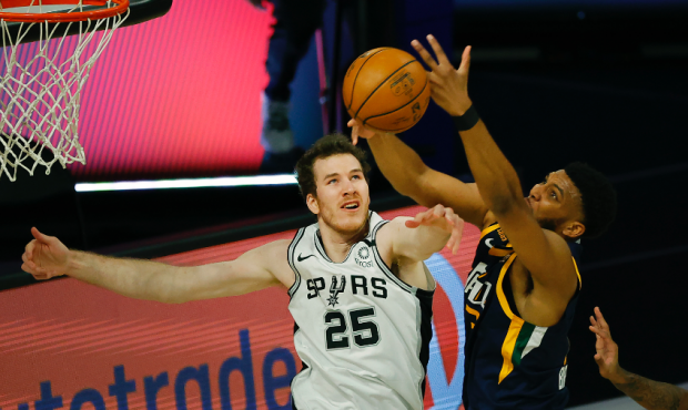Utah Jazz Players Donovan Mitchell, Tony Bradley Connect During First Quarter Against Spurs