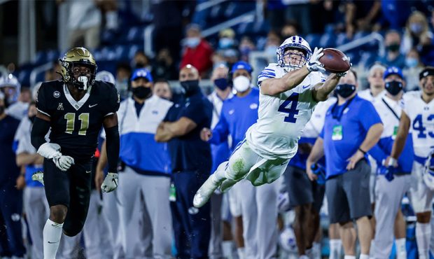 Lopini Katoa Makes Diving Catch To Set Up BYU's 5th TD In Boca Raton Bowl