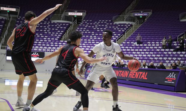 Weber State Cruises To Blowout Win Over Southern Utah