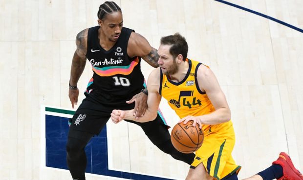 Bogdanovic Scores 25 Points As Jazz Cruise Past Spurs For Second Straight Win