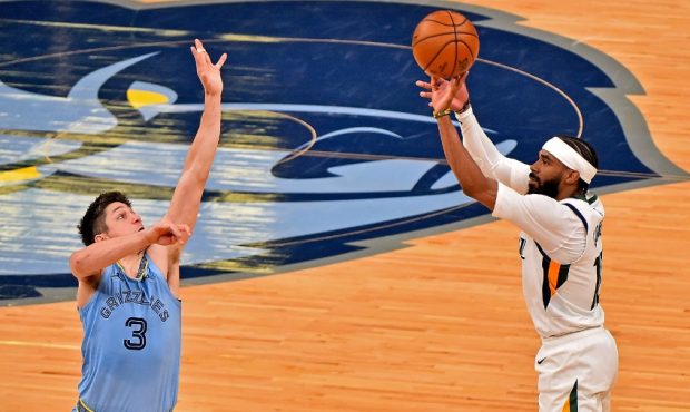 Mike Conley Stays Hot From Distance To Start Second Half Of Game 3 Against Grizzlies