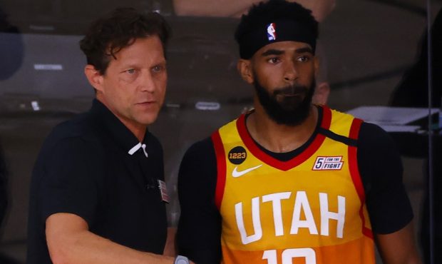 Utah Jazz coach Quin Snyder talks to guard Mike Conley (Photo by Kevin C. Cox/Getty Images)...