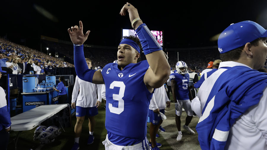 BYU Football Will Be Wearing Royal Blue Uniform For Utah State Game