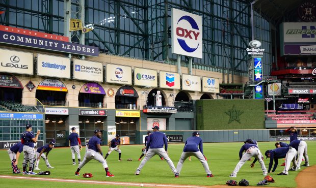 HOUSTON, TEXAS - OCTOBER 25: The Atlanta Braves participate in a workout prior to the start of the ...