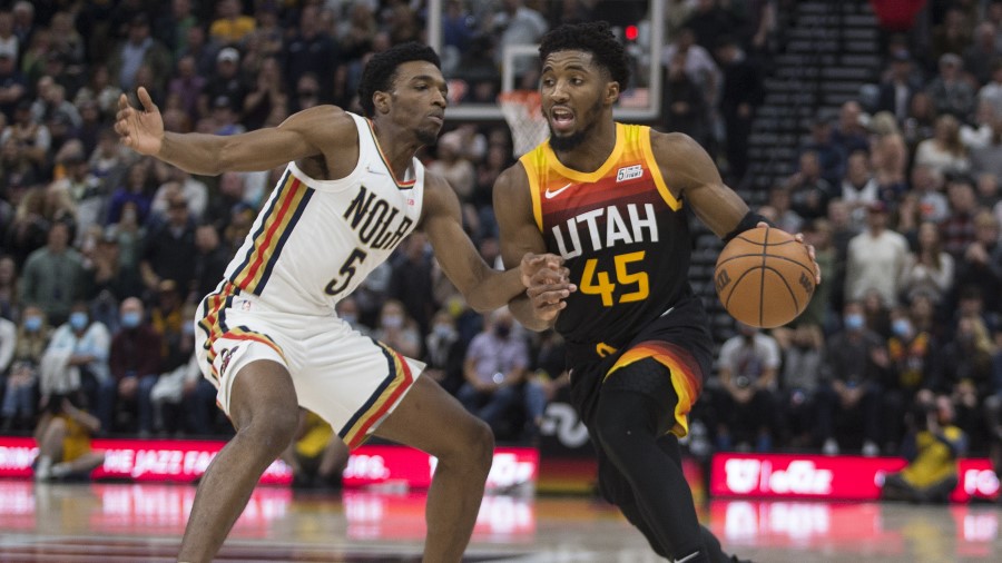 Utah Jazz guard Donovan Mitchell drives against the New Orleans Pelicans (Photo by Chris Gardner/Ge...
