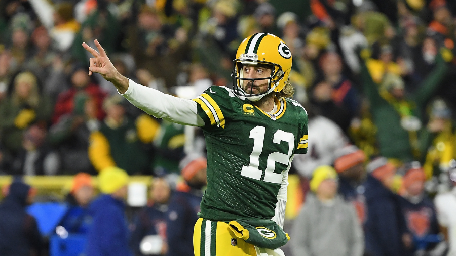Aaron Rodgers - Green Bay Packers - Chicago Bears...