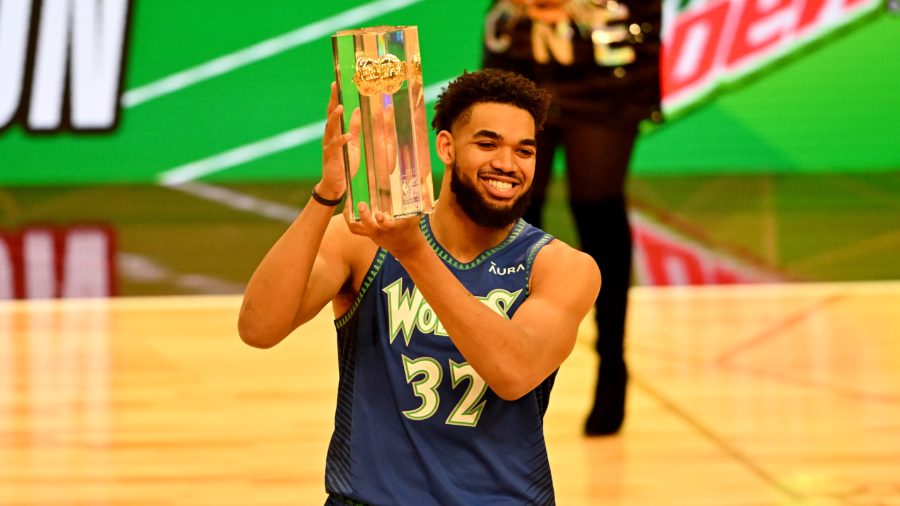 Karl Anthony-Towns - NBA All-Star - Three-Point Contest...