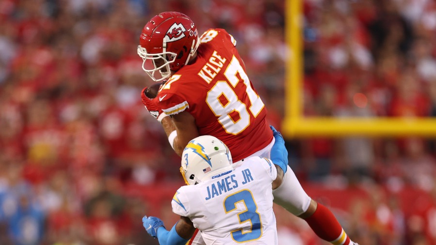 Final score: Chiefs, Travis Kelce come back to beat Chargers 30-27 -  Arrowhead Pride