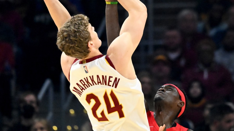 Lauri-Markkanen-Cleveland-Cavaliers-Toronto-Raptors-NBA...