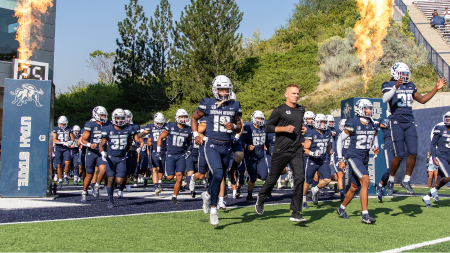 Ike Larsen Pick-Six Ices Win For Utah State Against Hawaii