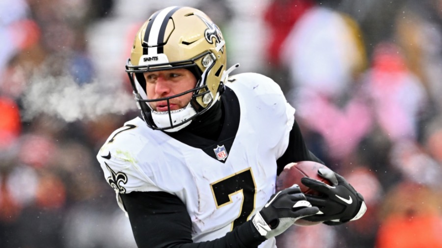 Taysom-Hill-New-Orleans-Saints-Cleveland-Browns-NFL...