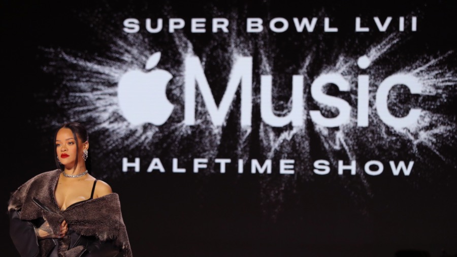 Rihanna-Super-Bowl-LVII-Halftime-Show...