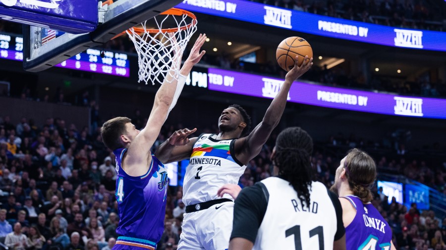 Jazz Guard Collin Sexton Attacking Lakers Defense In Return