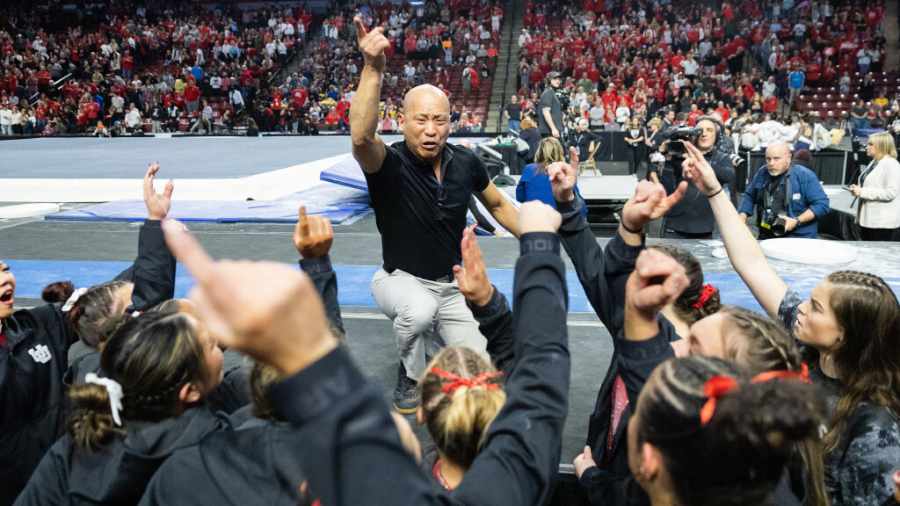 Red-Rocks-Head-Coach-Tom-Farden-Talks-To-Team-At-Pac-12-Championships-2023...