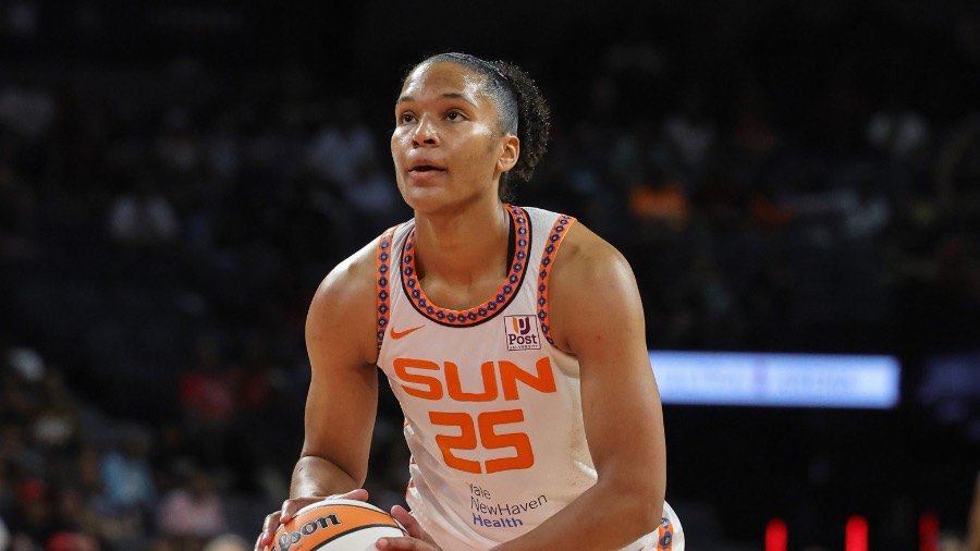 Alyssa-Thomas-Connecticut-Sun-WNBA...