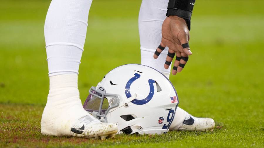 Indianapolis Colts, Helmet, Uniform...