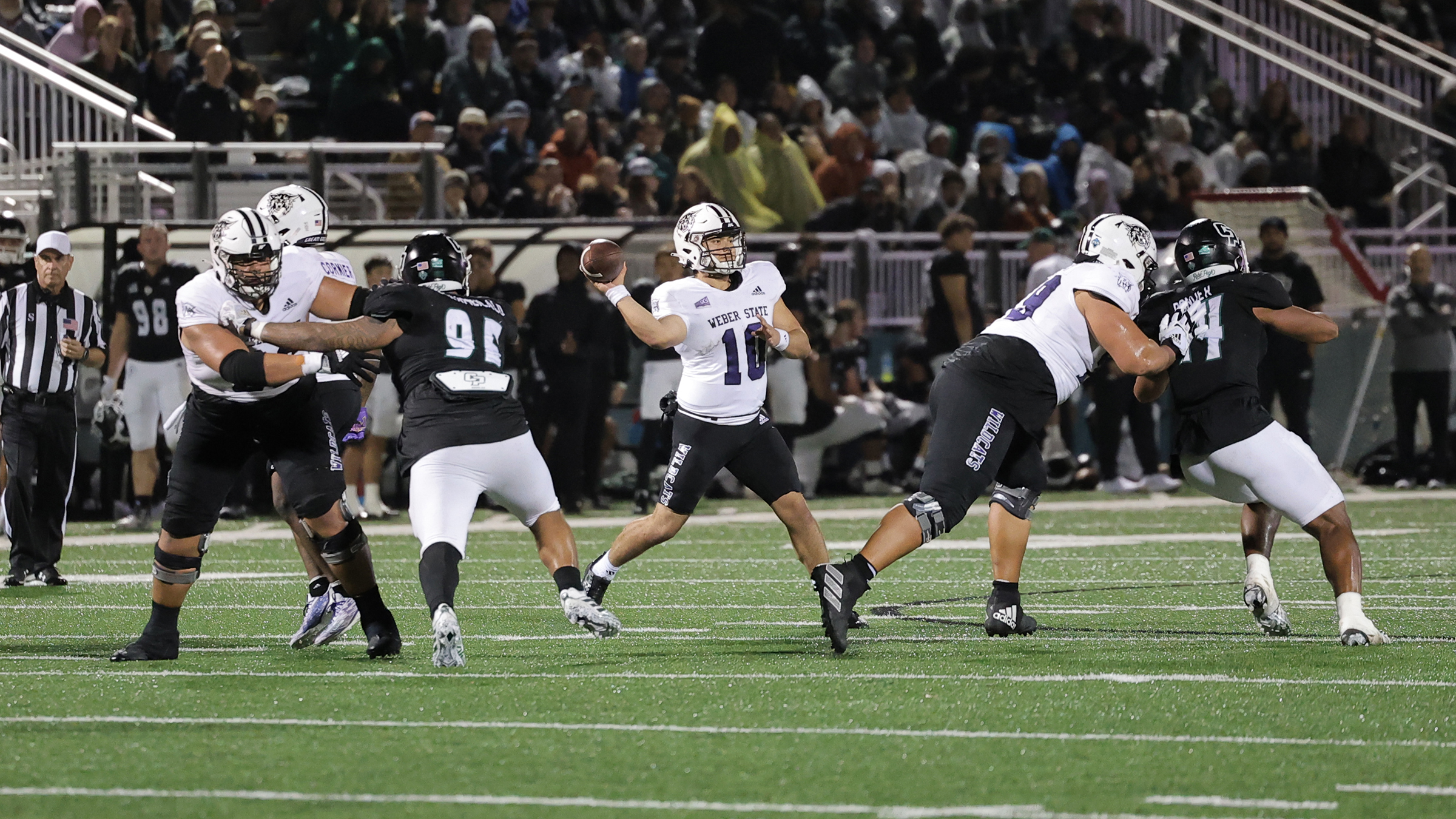 Weber State Wildcats Cal Poly Mustangs College Football...