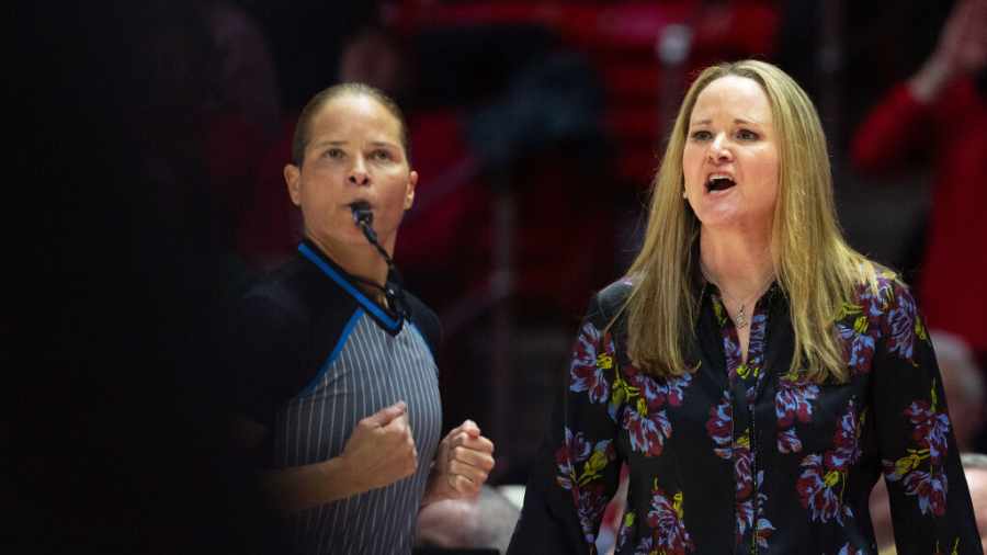 lynne-roberts-gives-instructions-to-the-utes-against-stanford-with-ref-in-the-back-ground-2024...