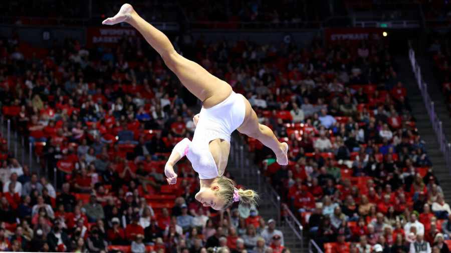 abby-paulson-does-aerial-flip-during-beam-routine-at-huntsman-center-2023...