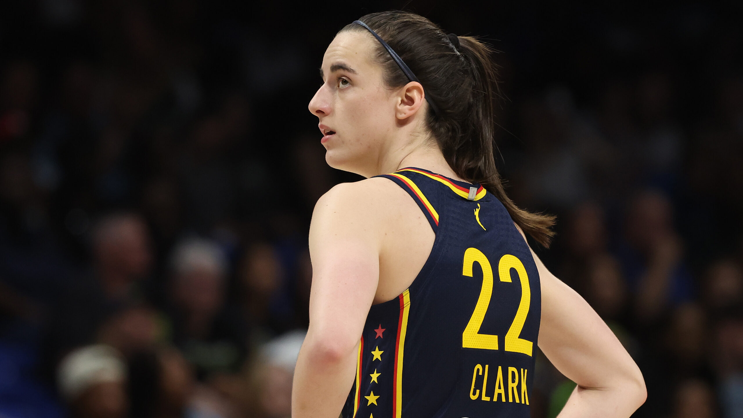 Caitlin Clark WNBA Debut Indiana Fever Connecticut Sun...