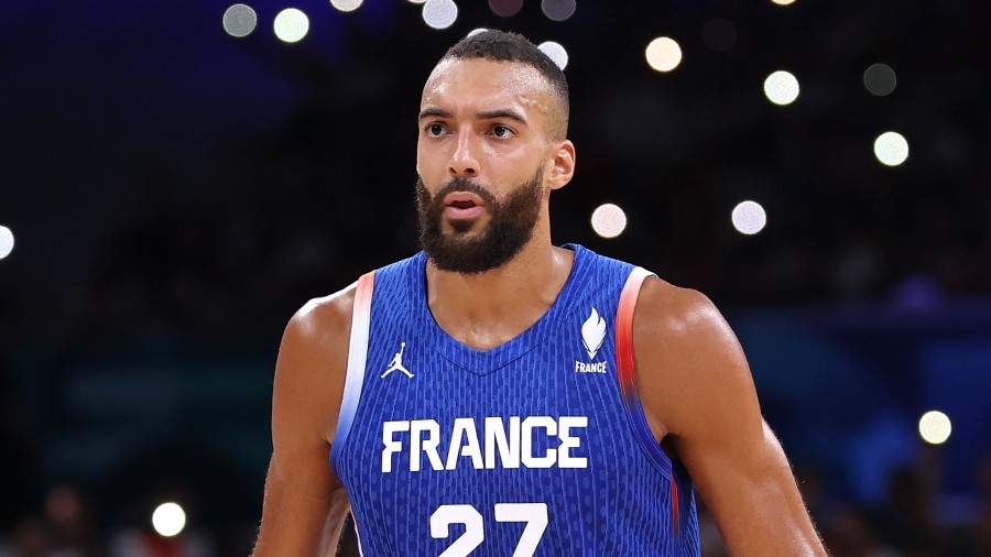 Rudy Gobert in difficult situation before the gold medal match